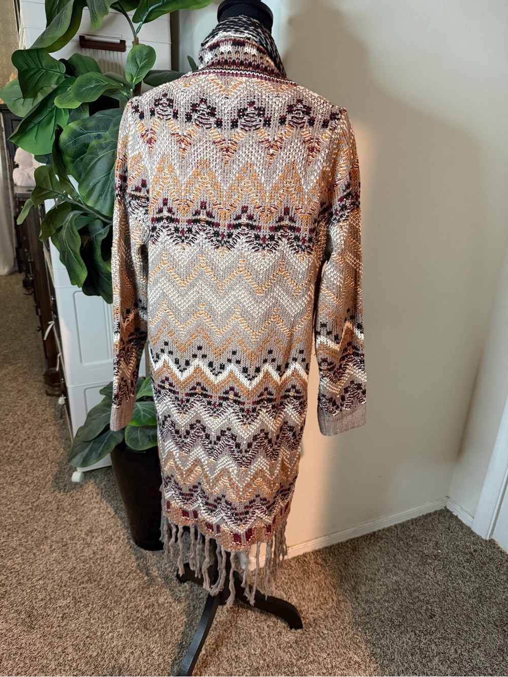 Cozy Multicolor Fringe Open-Front Cardigan Sweater - Picture 7 of 10